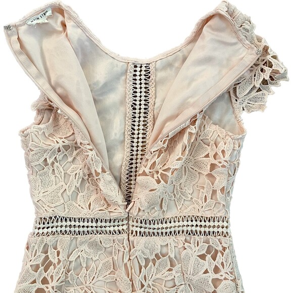 Main Strip | Blush Peach Crocheted Sheath Dress | Small - Picture 8 of 11